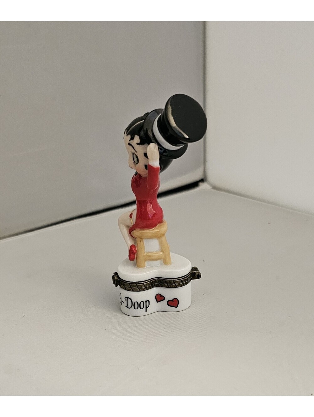 BETTY BOOP Hinge Boc w/ white puppy trinket "Oop-A-Doop" - PHB - Picture 2 of 5